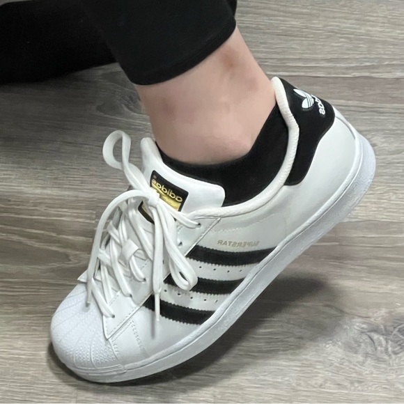 New Adidas Superstar Shoes White with Black Straps Size US 7 - Picture 8 of 11